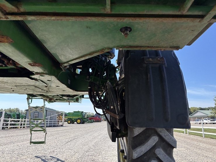 john-deere-r4045-image-28