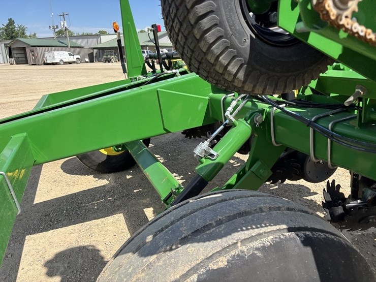 john-deere-1785-image-27