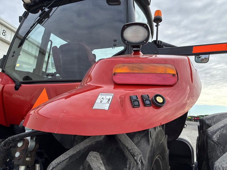 case-ih-magnum-315-image-20