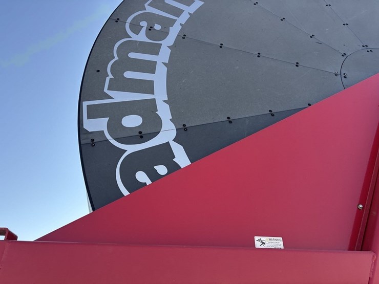 caterpillar-36-image-19