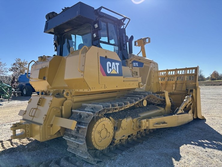 2010-caterpillar-d7e-image-5