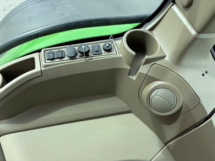 john-deere-8r-370-image-87