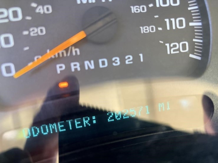 chevrolet-silverado-2500-image-13