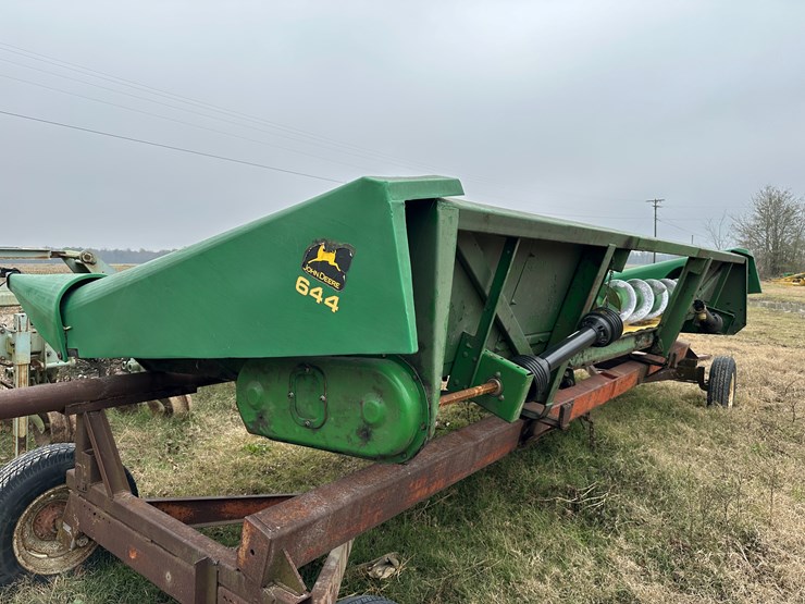 john-deere-644-image-2
