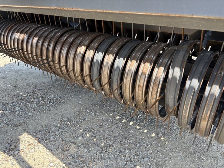 2018-claas-quandrant-5300rf-large-square-baler-image-17