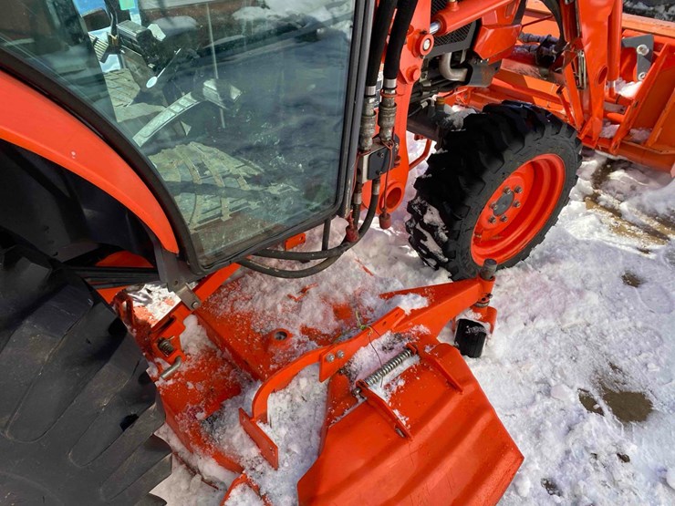 kubota-b3350hsdc-image-17