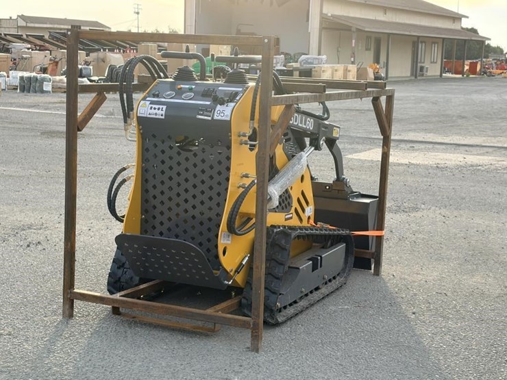 2025-sd-lanch-sdll60-skid-steer-loader-image-3