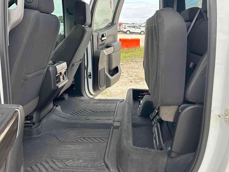 2021-chevrolet-silverado-1500-image-25