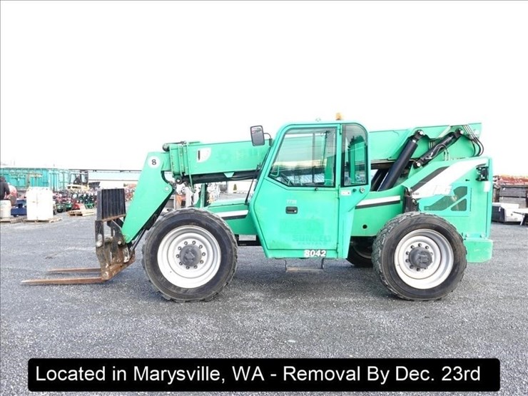 2012-jlg-8042-image-22