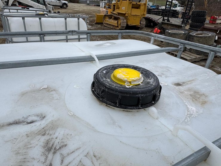 water-tank-tote-image-6