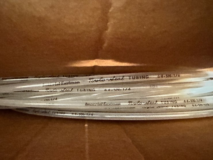 #5098-•-4-boxes-of-200-ft-each,-nylo-seal-thermoplastic-1/4-in-tubing-image-1