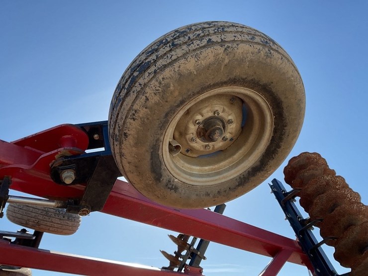 case-ih-340-image-21