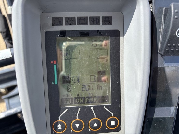 2024-john-deere-35p-mini-excavator-image-38