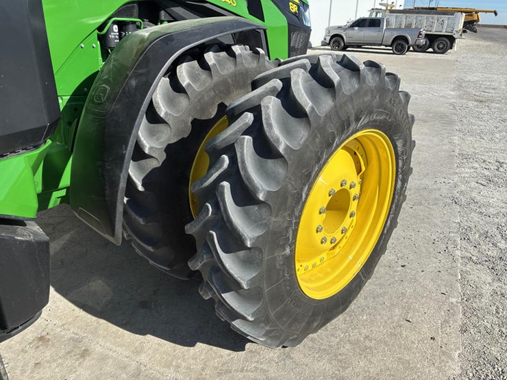 john-deere-8r-340-image-56