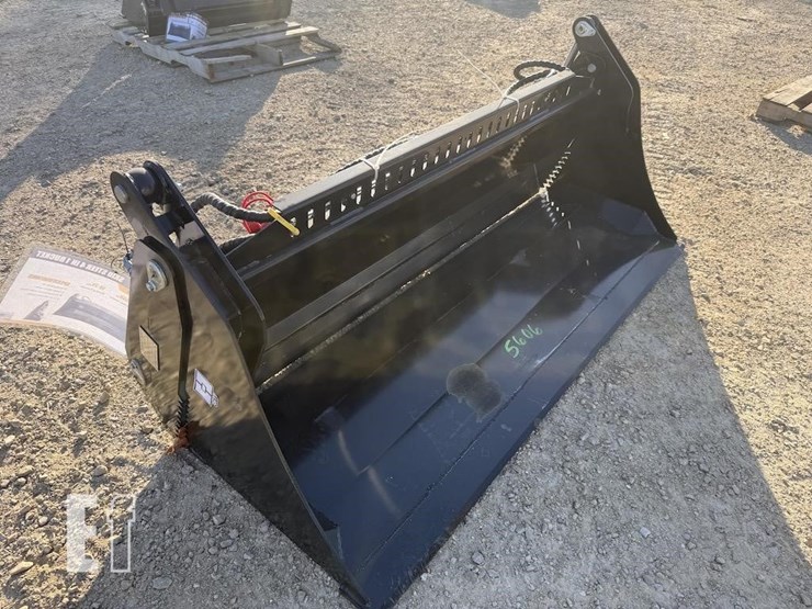 skid-steer-4-in-1-bucket-image-1