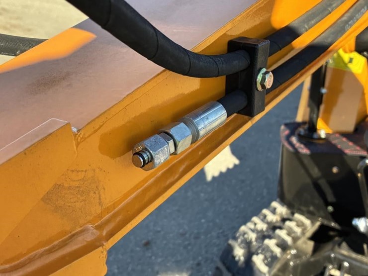 2025-vicsec-vc15-excavator-image-12