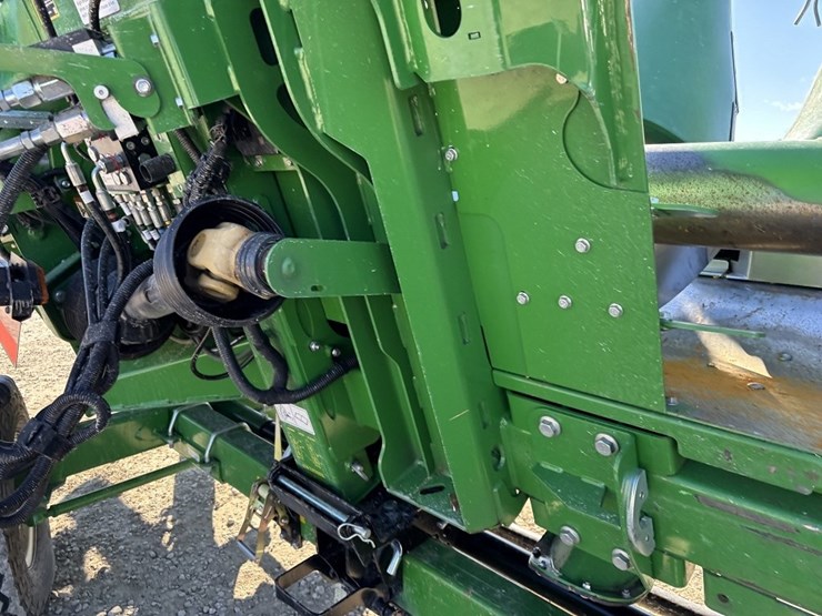 john-deere-c12f-image-22
