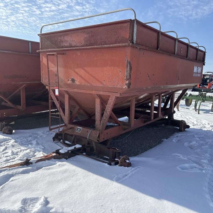 M&W LITTLE RED WAGON