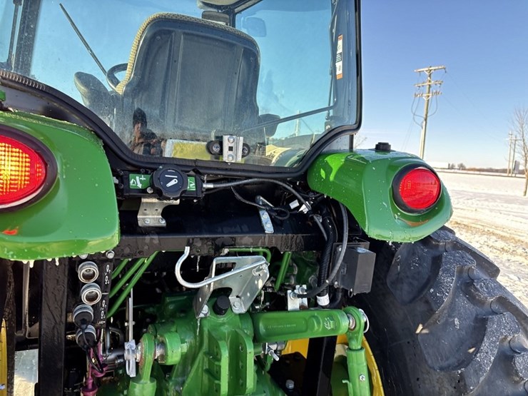 john-deere-4066r-image-24
