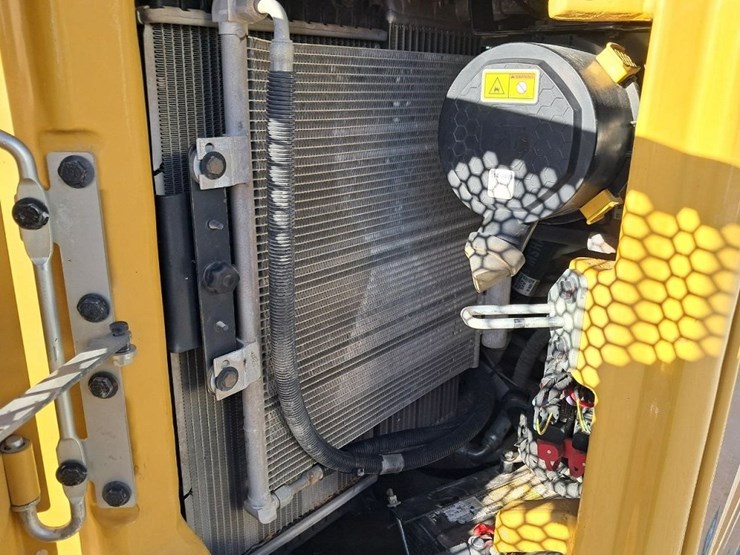 caterpillar-306-cr-image-14