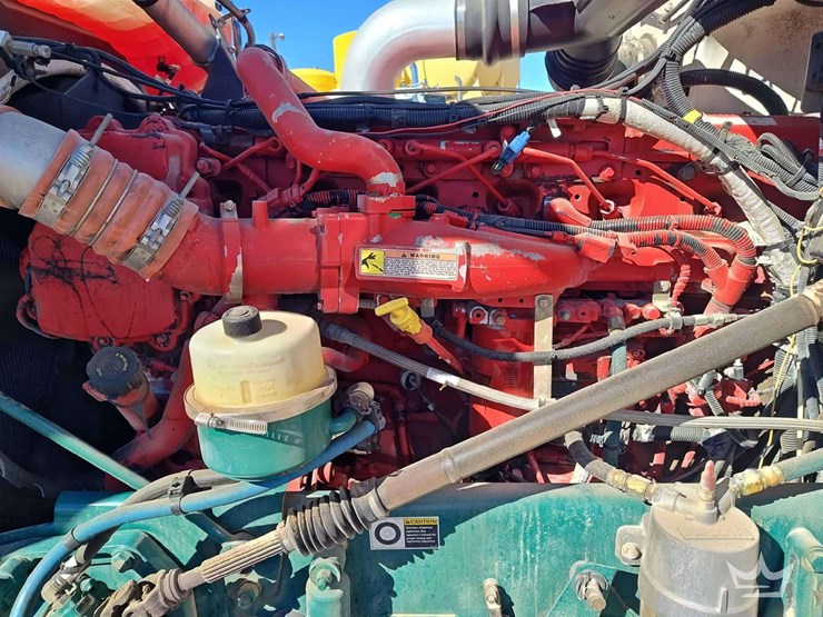 2014-peterbilt-388-image-17