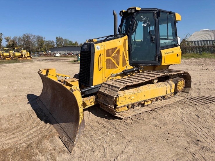 2021-caterpillar-d3-lgp-image-3