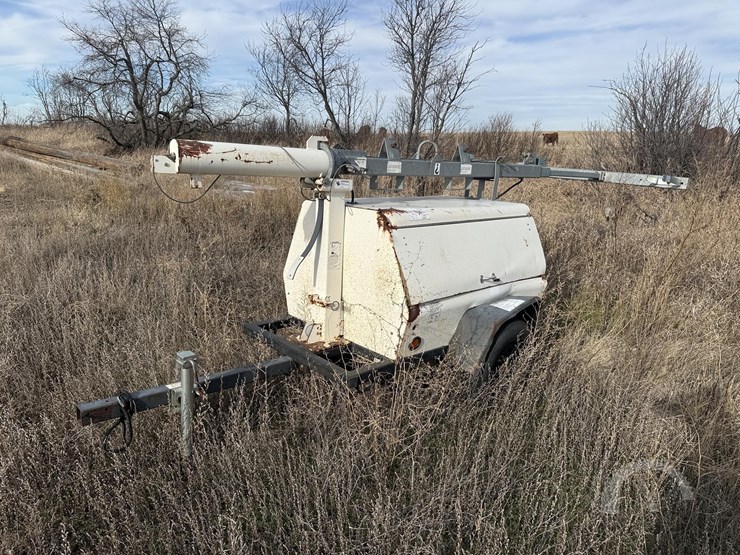 unknown-light-tower-image-1