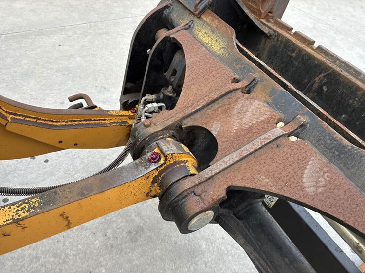 caterpillar-906m-image-21