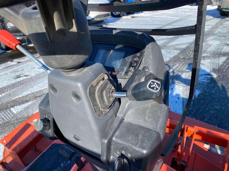 2016-kubota-f3990-image-12