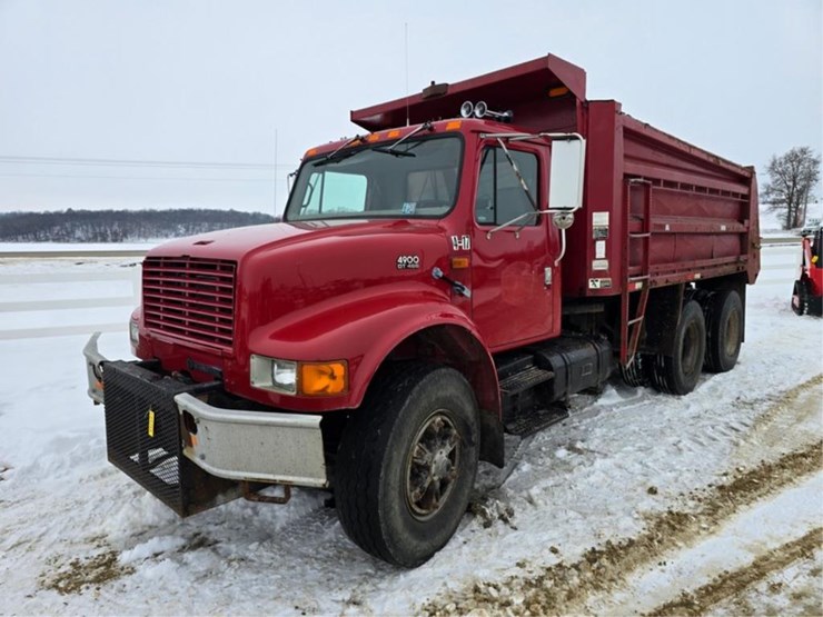 international-4900-image-1