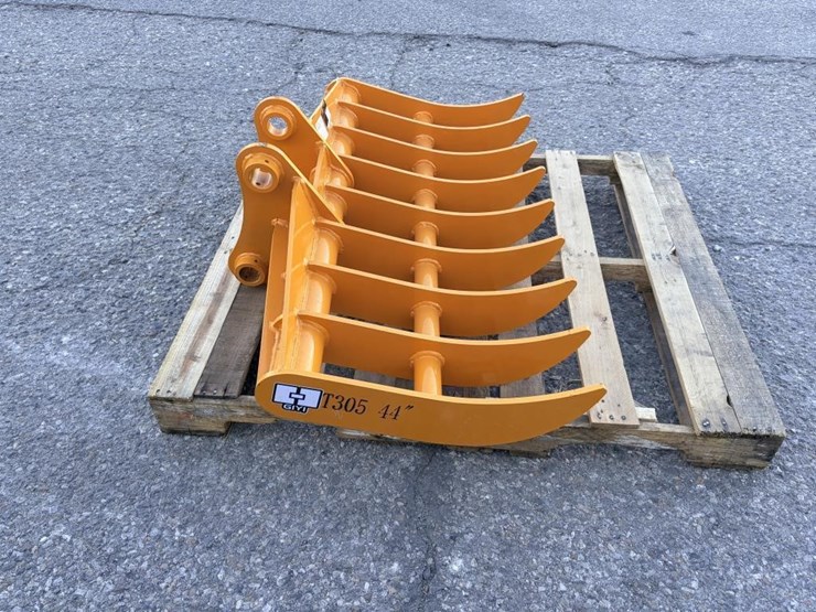 caterpillar-305-image-2