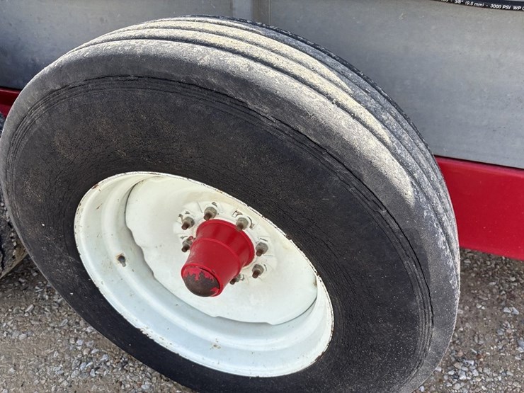 massey-ferguson-3732-image-18