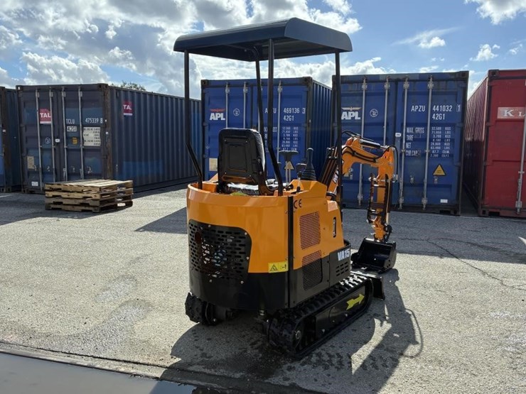 2025-miva-va15-hydraulic-excavator-image-3