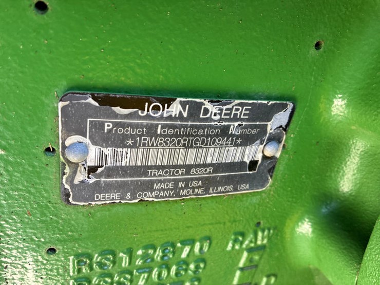 john-deere-8320r-image-2