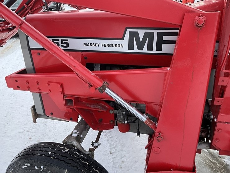 massey-ferguson-255-image-12