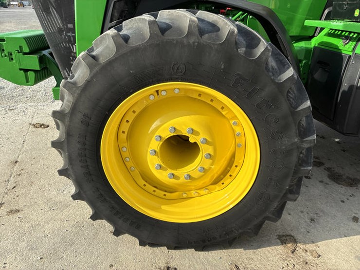 john-deere-8r-370-image-45