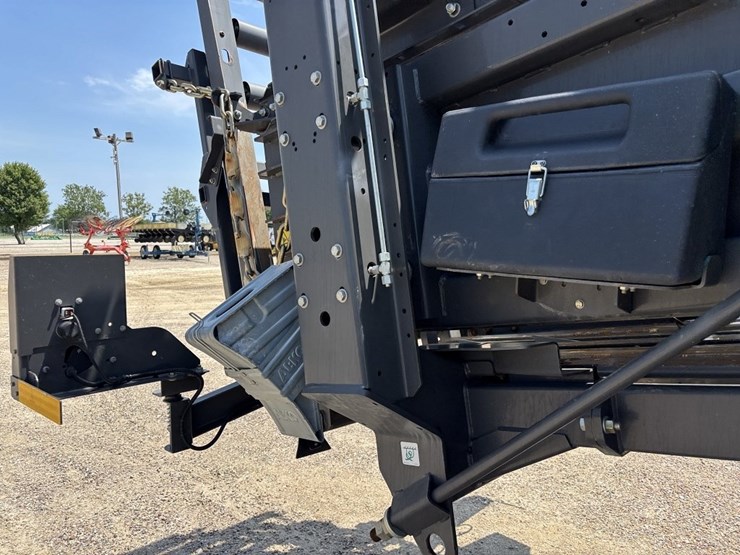 2018-claas-quandrant-5300rf-large-square-baler-image-27