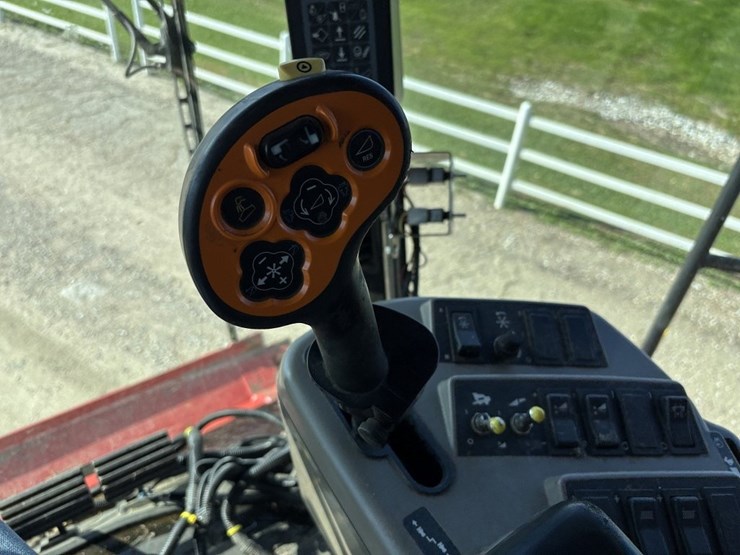 case-ih-6088-image-84