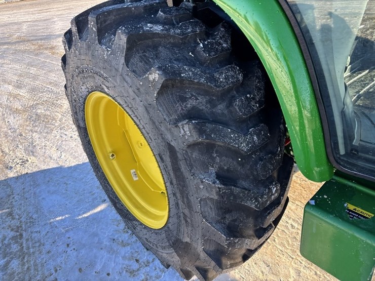 john-deere-4066r-image-17