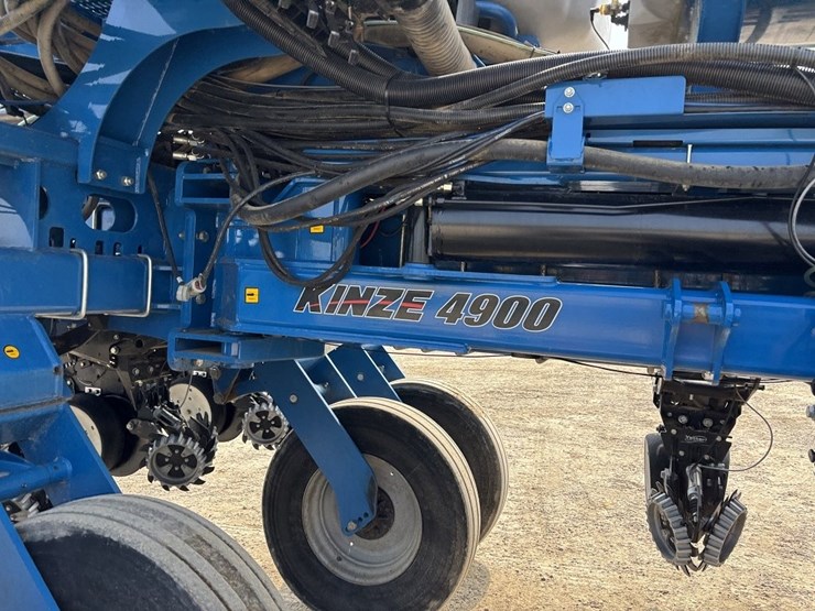 kinze-4900-image-28