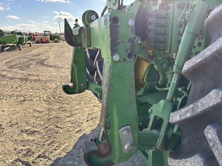 john-deere-8330-image-22