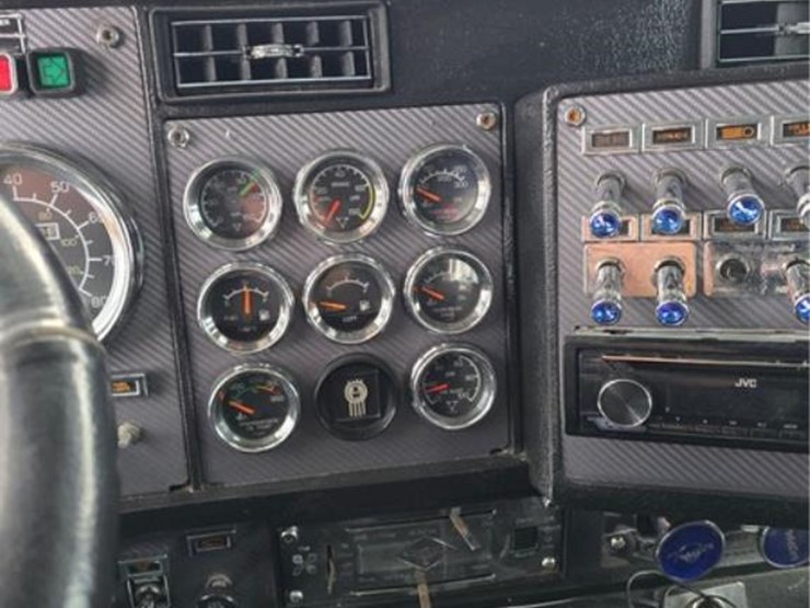 kenworth-w900-image-28