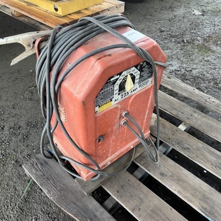 Lincoln Electric AC225 Stick Welder