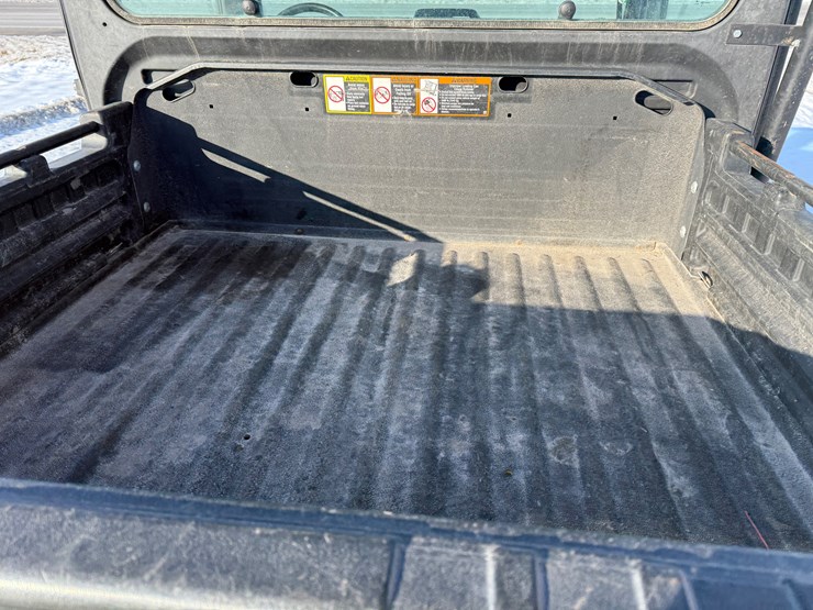 john-deere-835-image-16