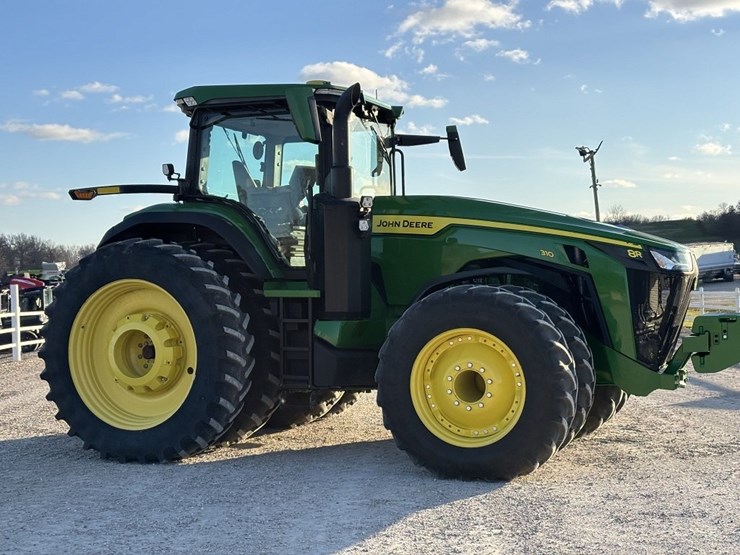 john-deere-8r-310-image-6