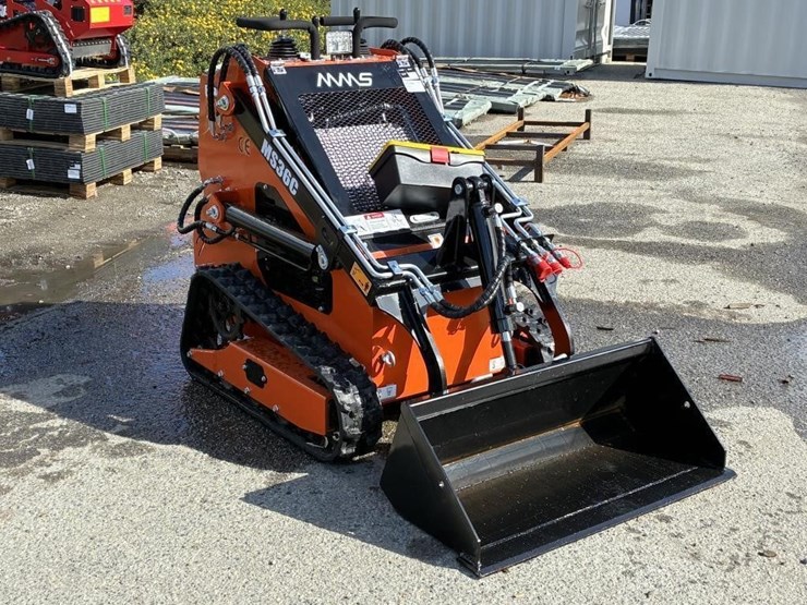 2025-mms-36c-skid-steer-track-loader-image-2
