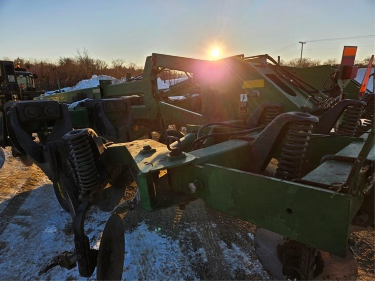 john-deere-2700-image-20