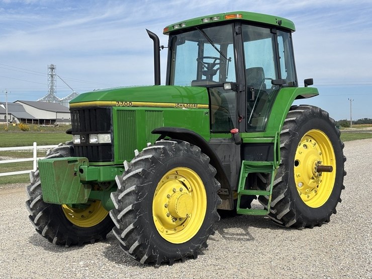 john-deere-7700-image-1