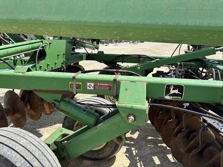john-deere-637-image-17