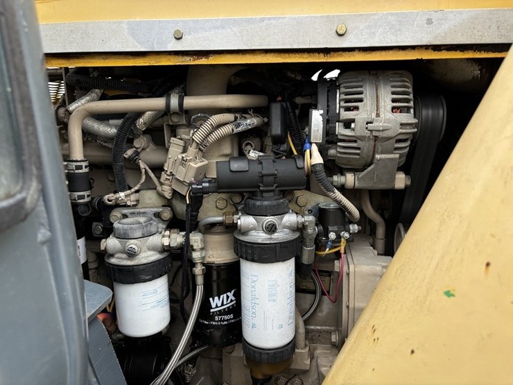 2005-john-deere-1790-image-45